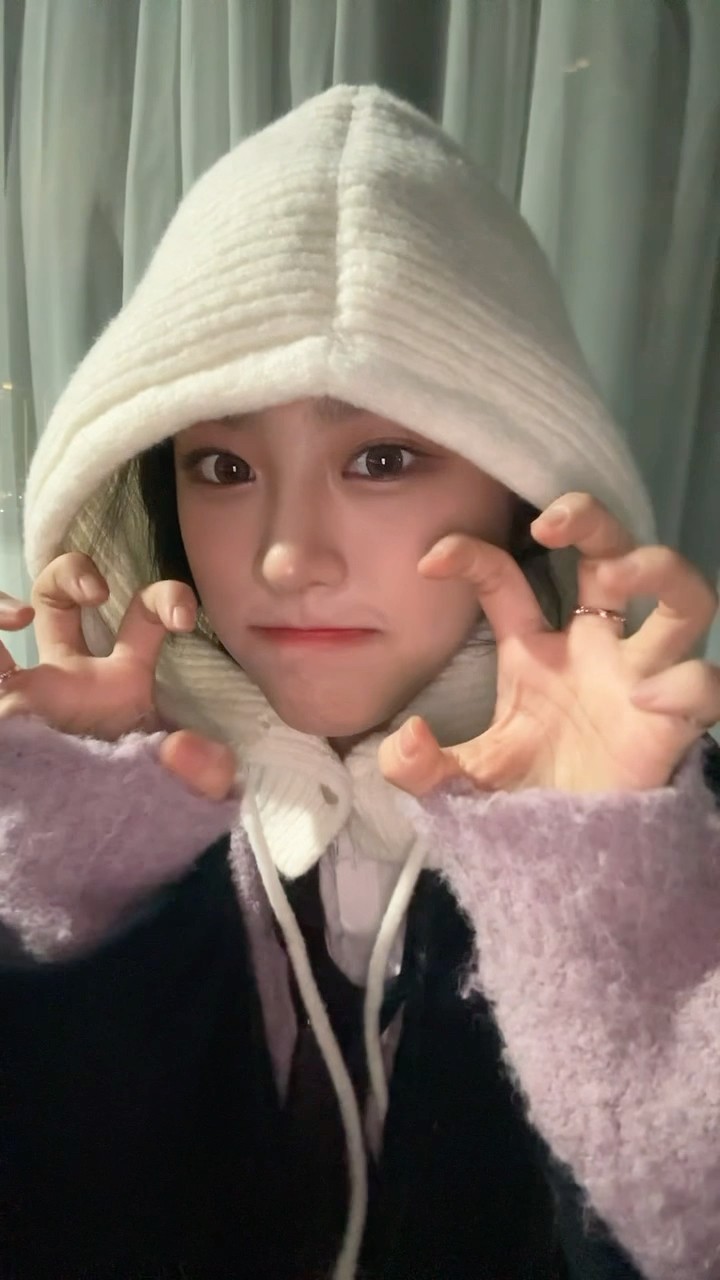 Meow Meow Meow ? #MIMIIROSE #미미로즈 #ミミローズ #YERIN #예린 #イェリン